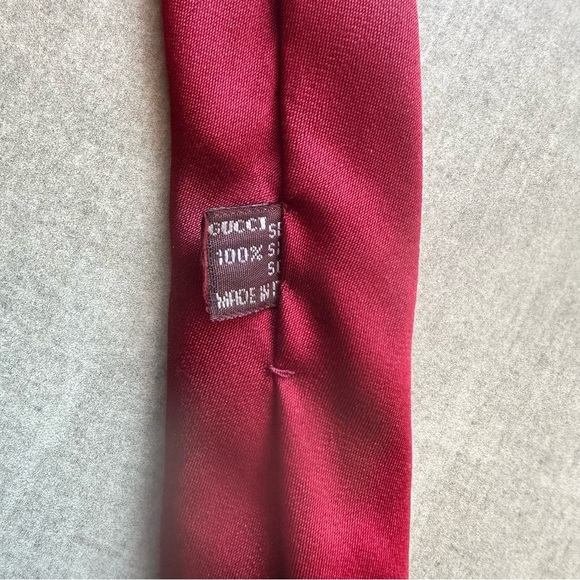 Gucci Vintage Raw Silk Tie (Imperfect) - Picture 5 of 5